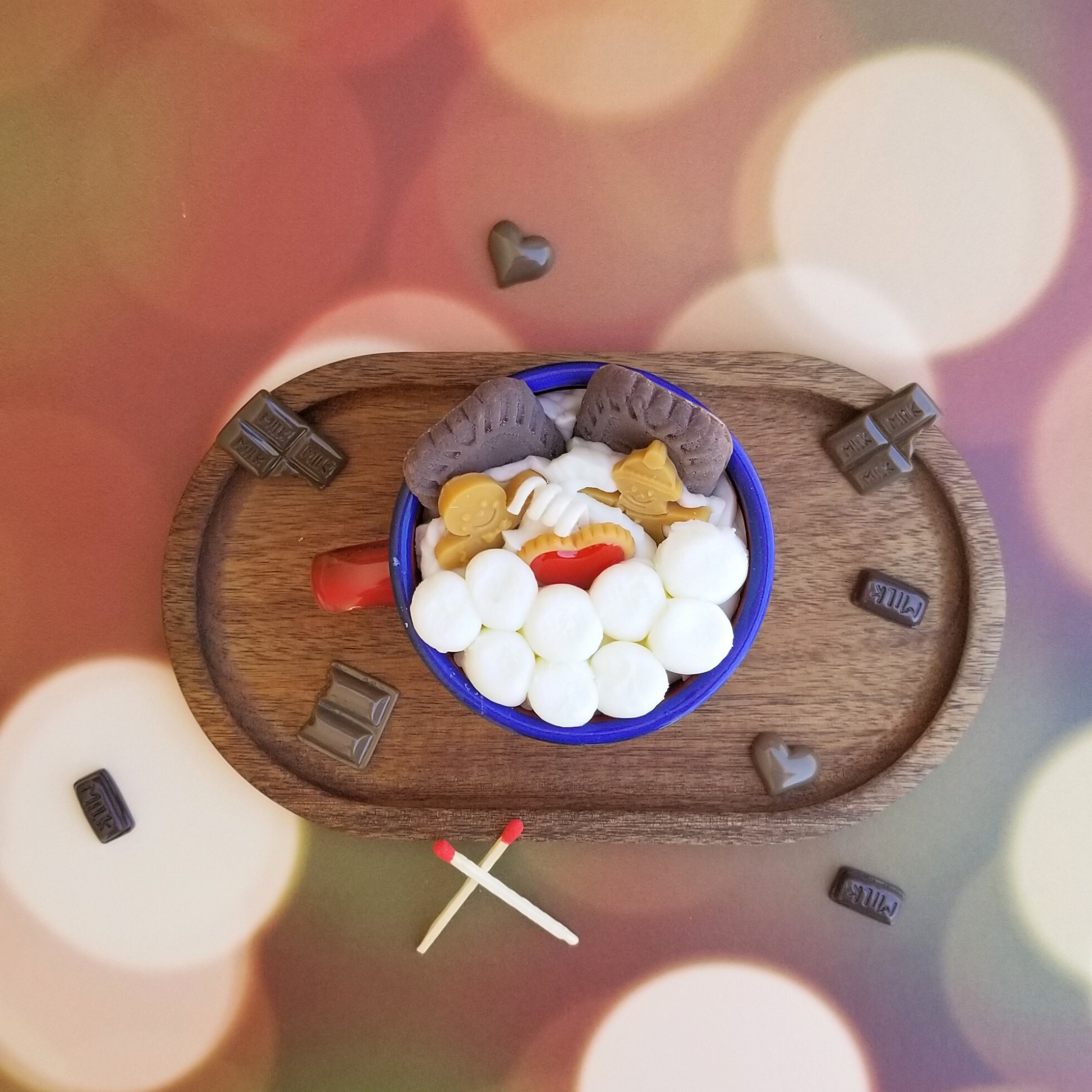 Christmas Love Gingerbread Man Candle 4