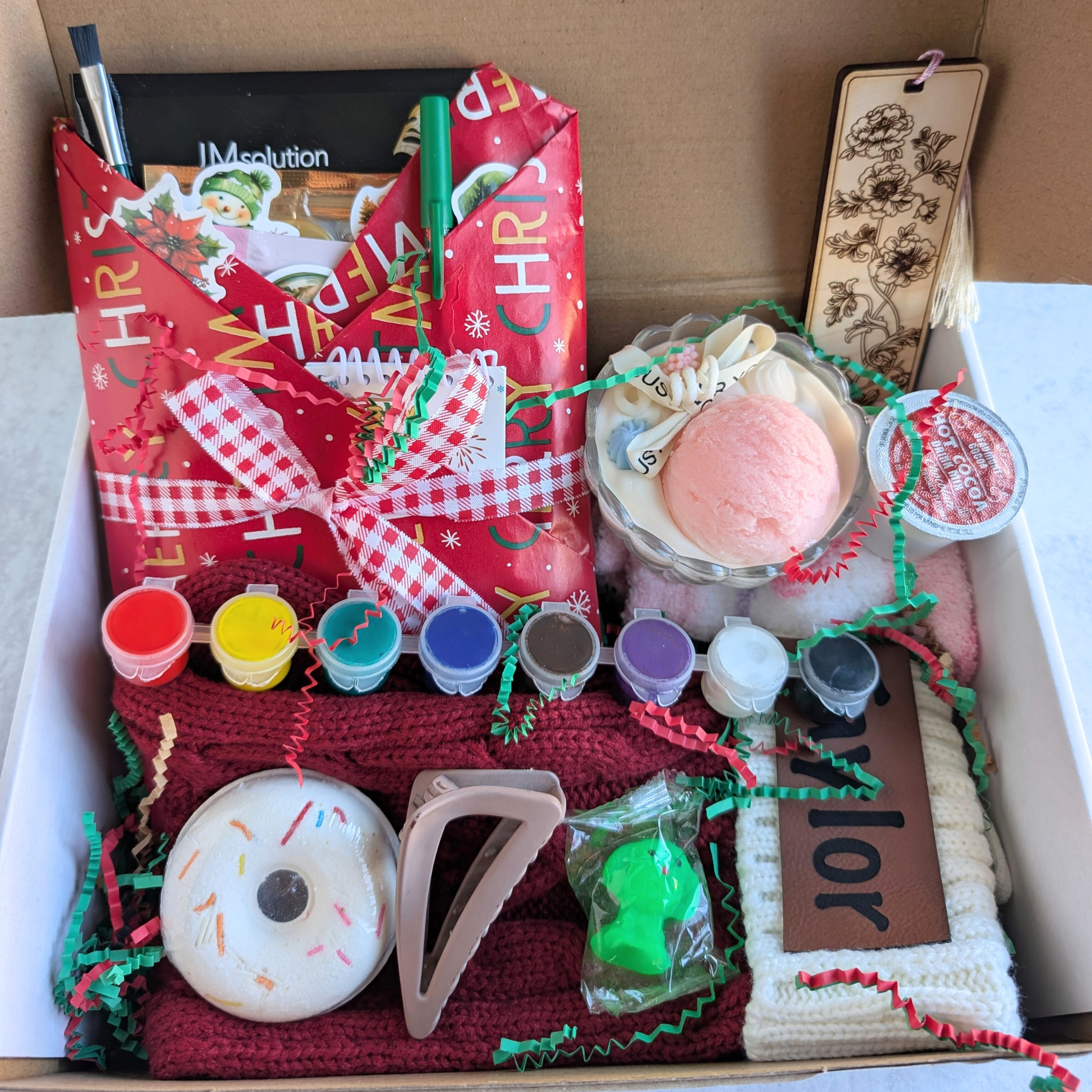 Mystery_Christmas_Craft_Box_3